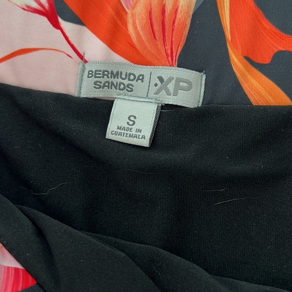 Women’s golf skirt - Picture 2 of 5